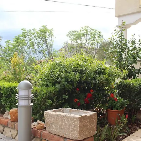 Appartement In Starigrad-paklenica 6785 *